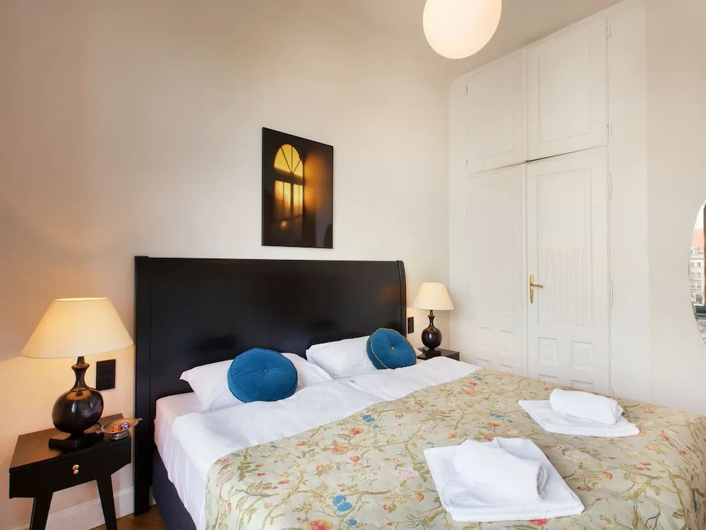 Antique Apartments - Worcella