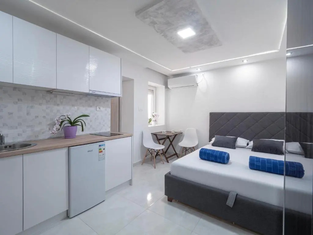 Cozy Apartments Kostovic
