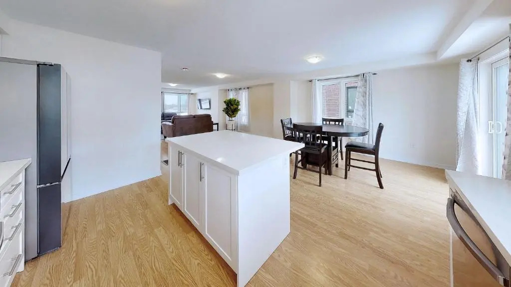 Modern 3-bedroom Oshawa Home