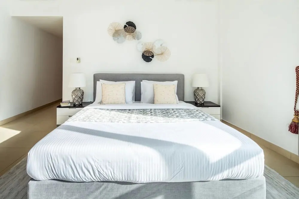 Timelessly Modern 3BR w/ Fascinating Marina Views!
