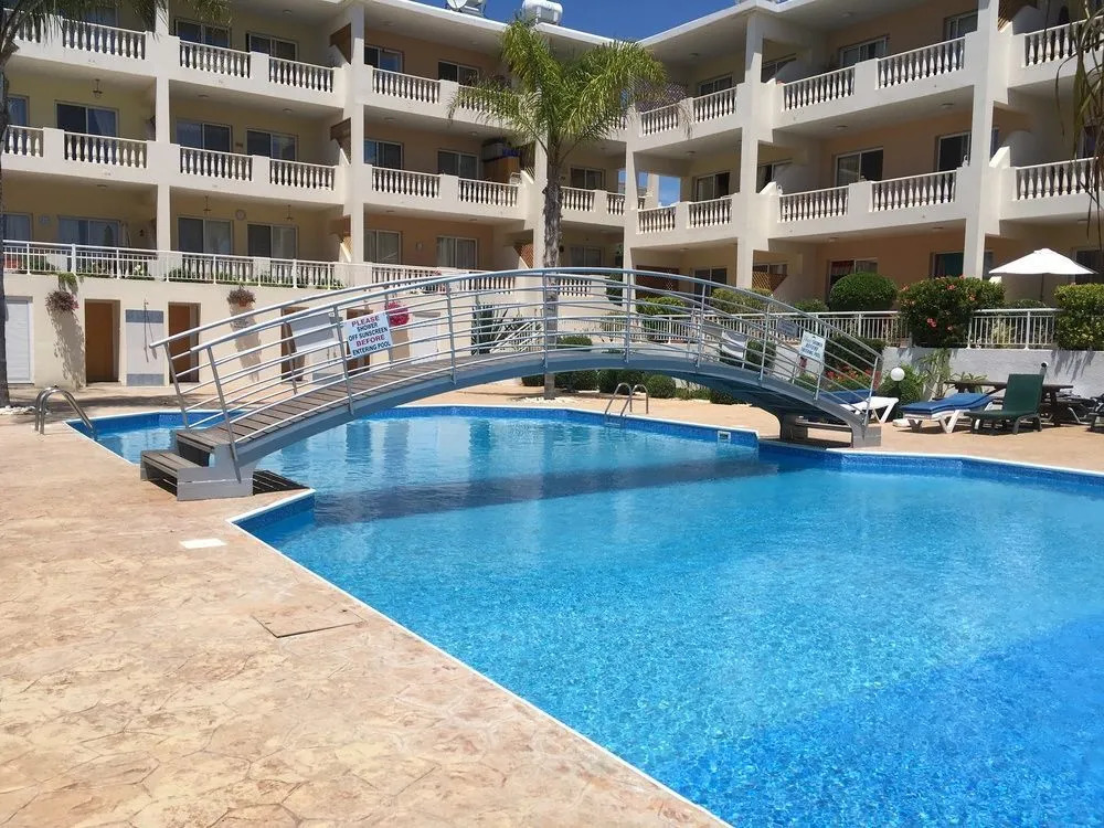 One bedroom apartment at diana gardens
