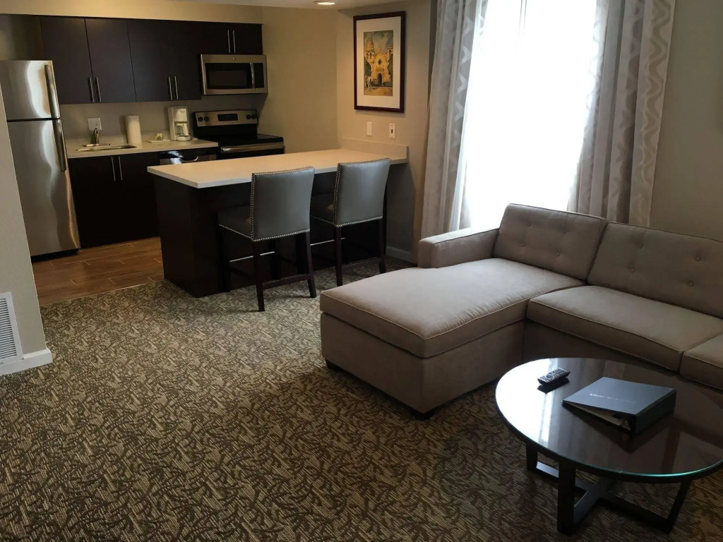 Chase Suite Hotel Newark Fremont