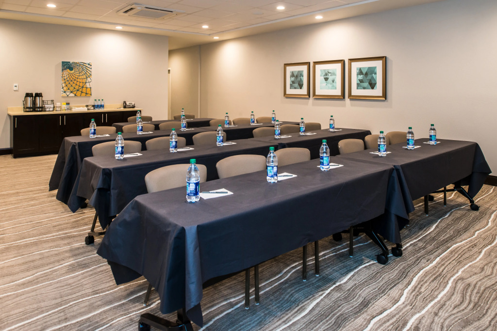 Staybridge Suites - Pecos by IHG