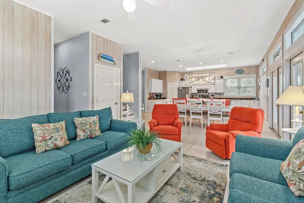 2305 S County Hwy - Cloud Nine