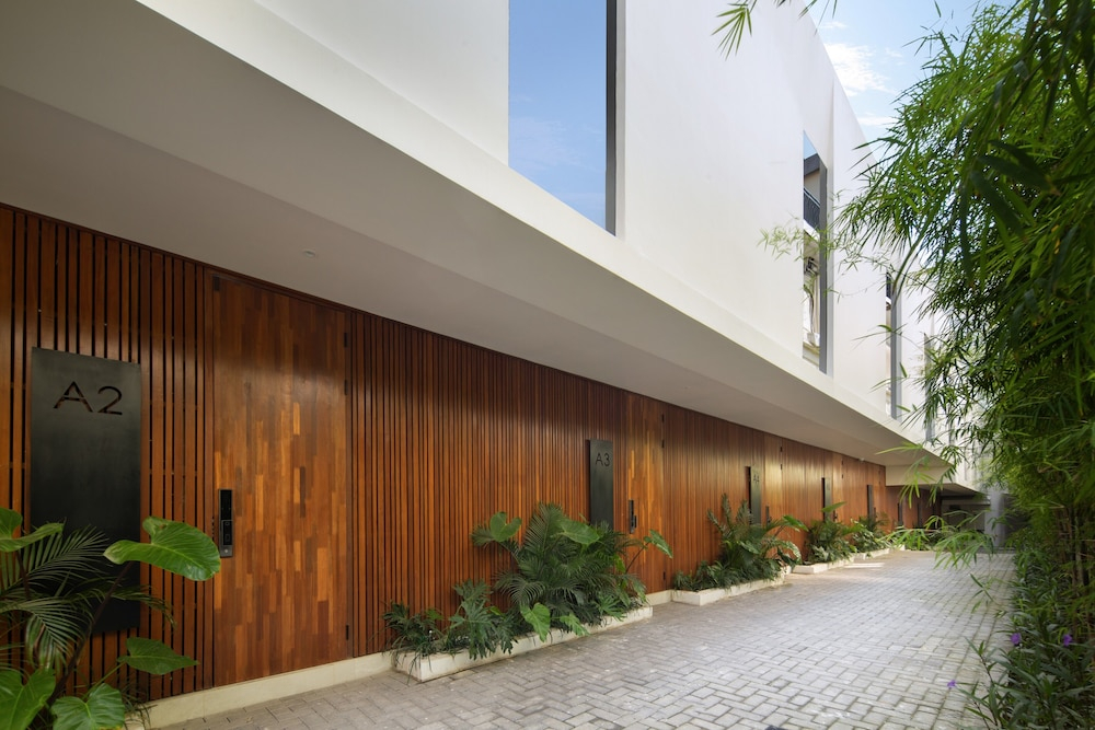 Echo Beach Villas 6