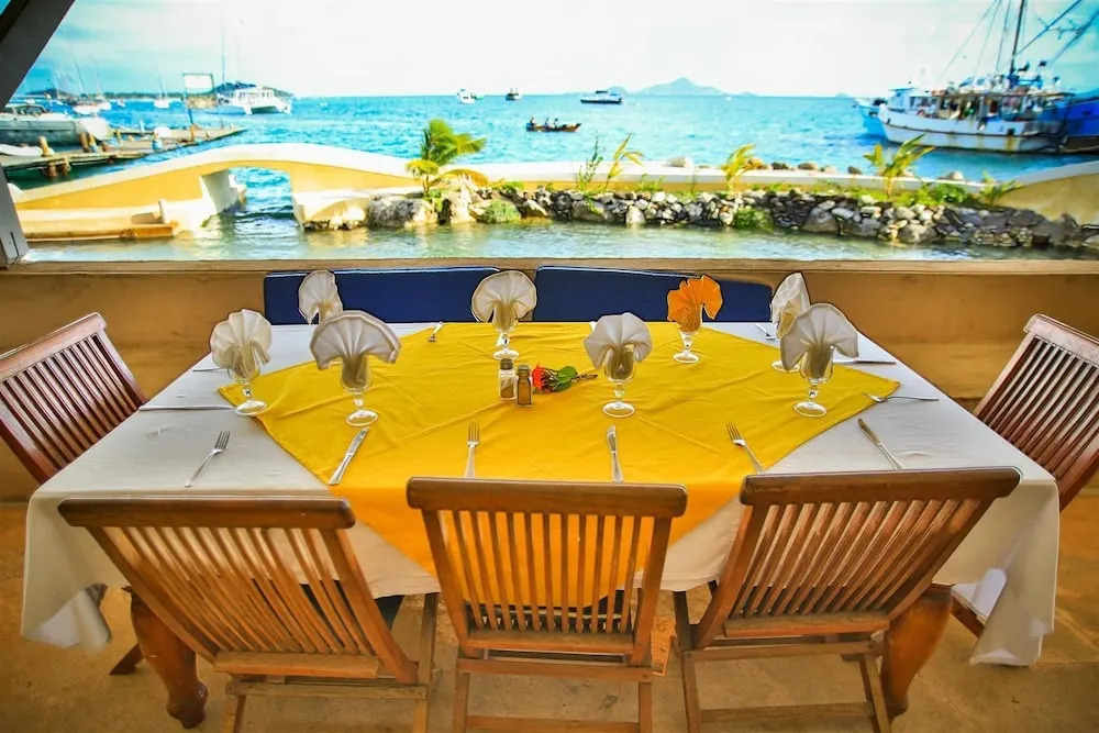 Bougainvilla Hotel