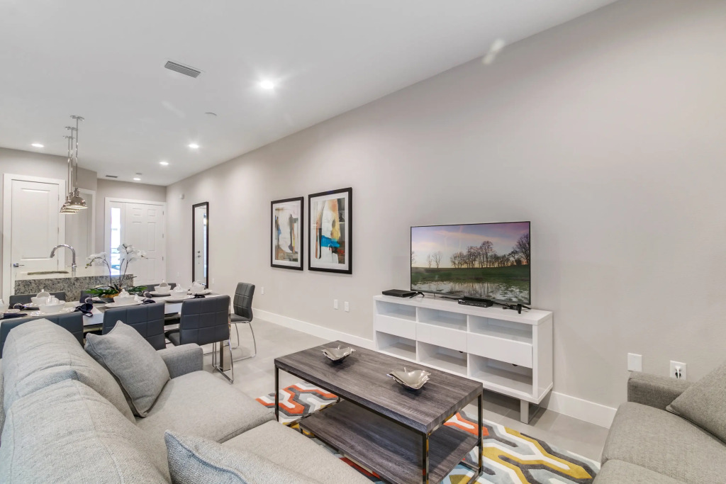 4 Bedrooms 45 Bathrooms Summerville 7588 Sd