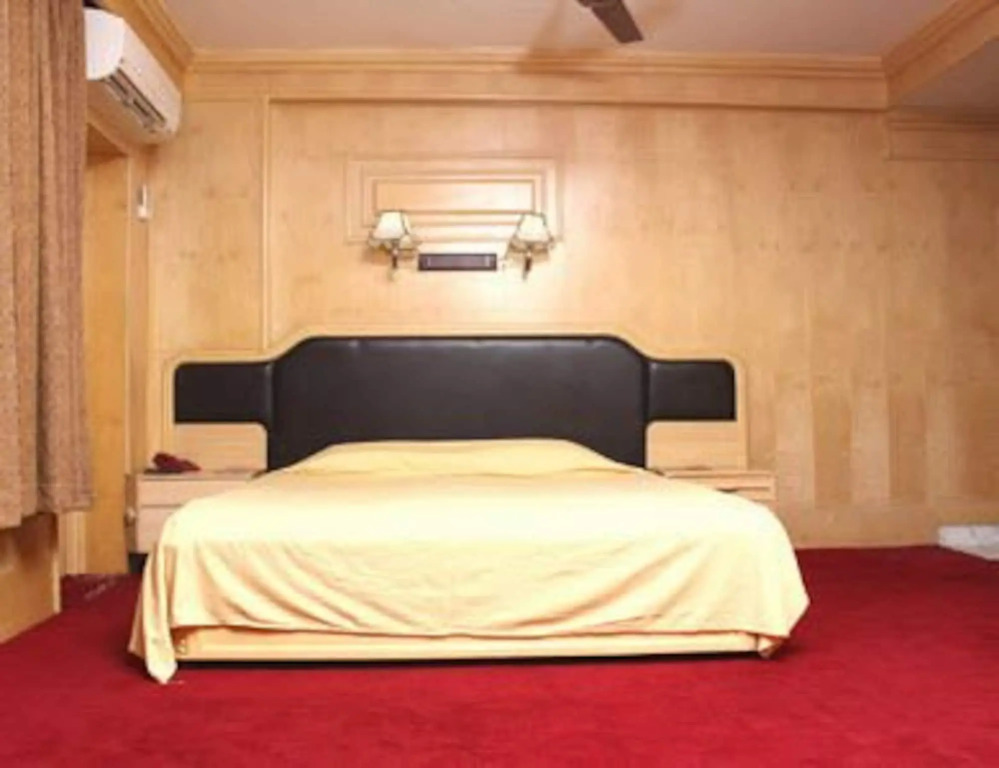Hotel Femina