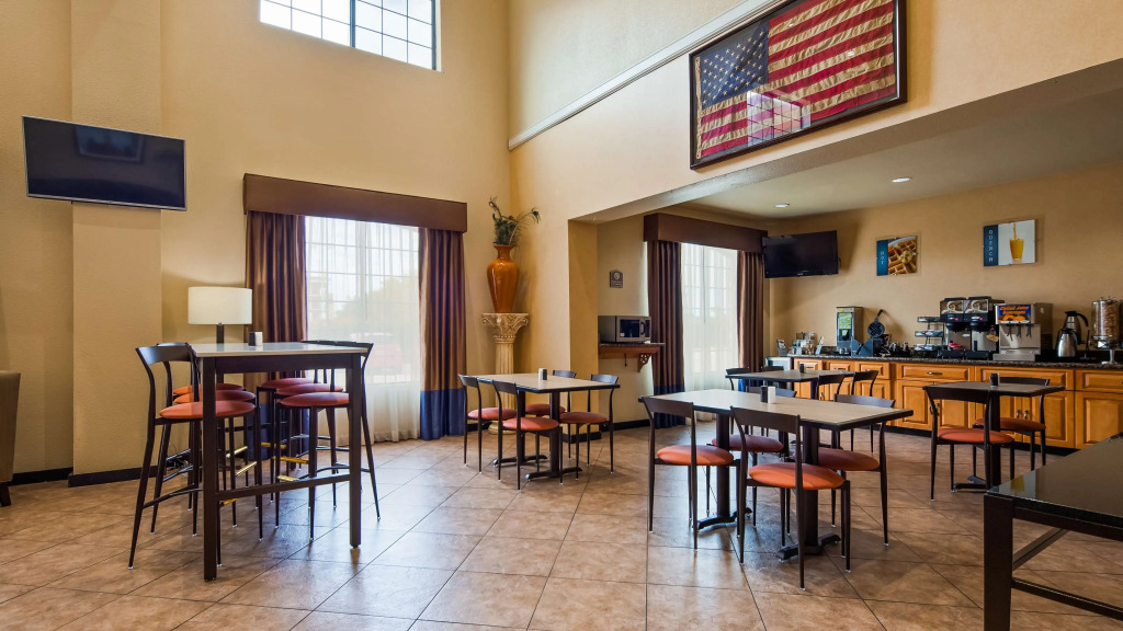 Best Western Windsor Pointe Hotel & Suites-Frost Bank Center