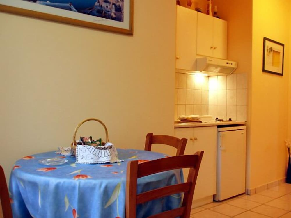 Garbis Villas & Apartments