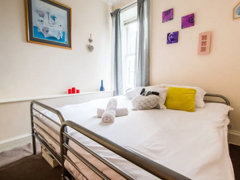 Enticing Apartment in Edinburgh near City Center