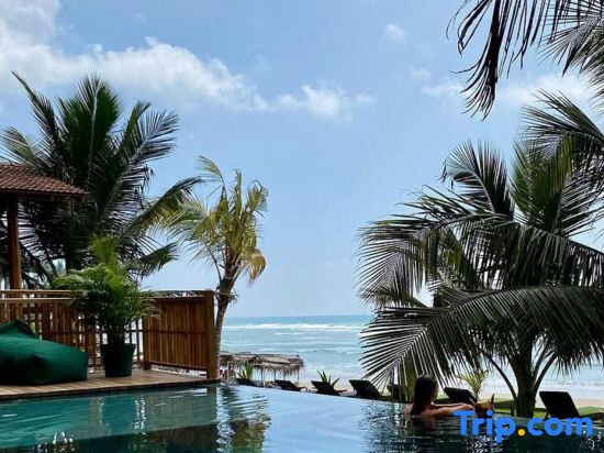 Coast 67 Boutique Hotel