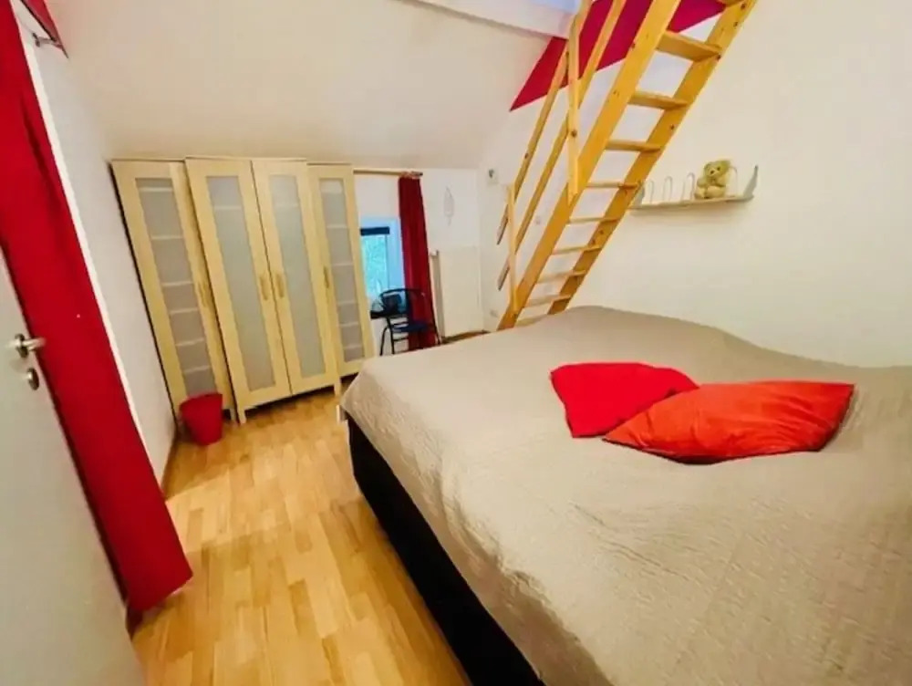 House in Moulin du Ruy With Forest Views