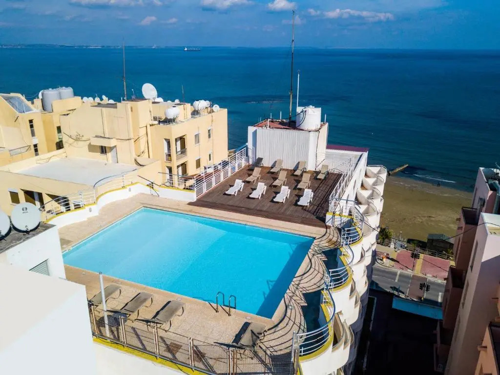LIV Mackenzie Beach Suites Larnaca