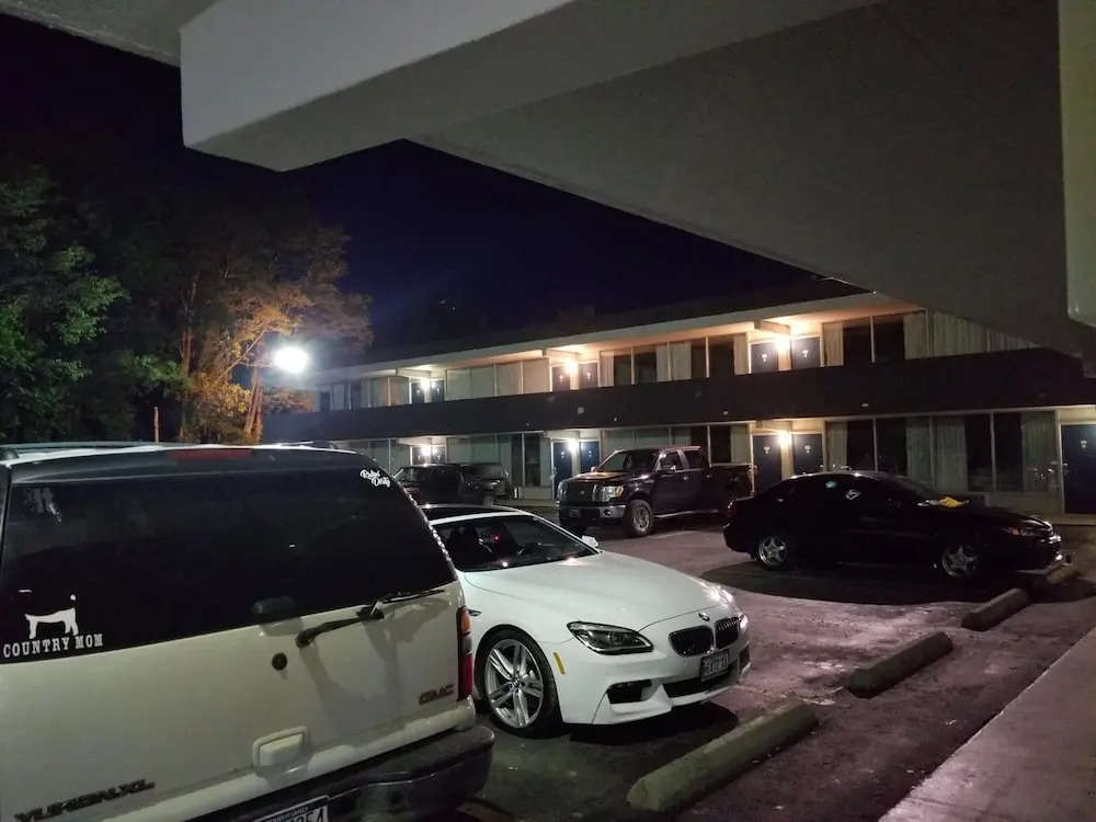 Econo Lodge Coliseum