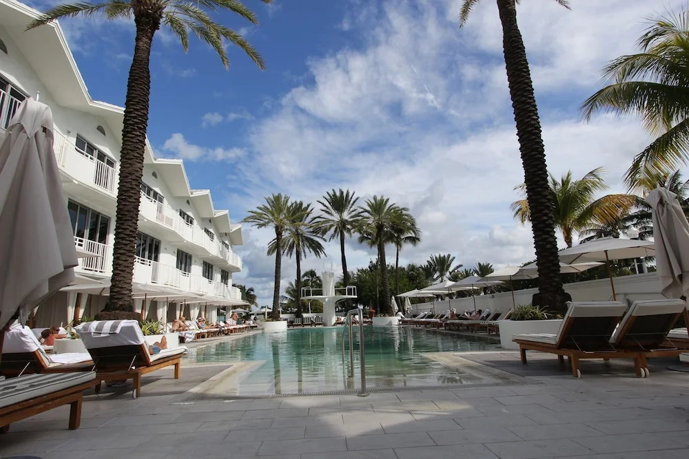 W South Beach Private Luxury Suites
