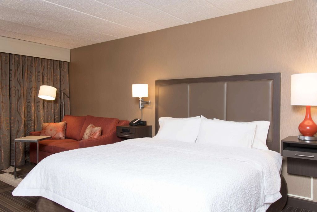 Hampton Inn Columbus/Taylorsville