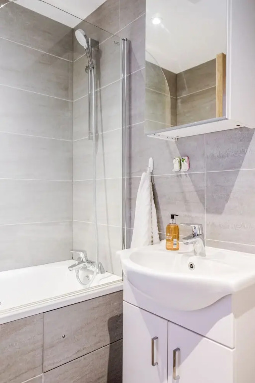 Watford Central Serviced Apartments - F3