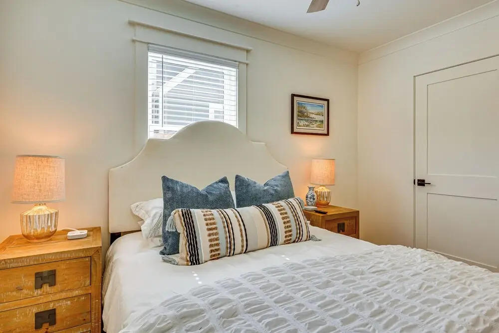 Dtwn Retreat w/ Game Room! Walk to Hampton Park