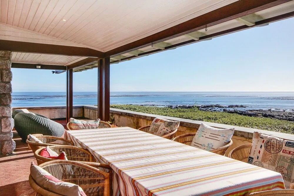 Arum Beach House
