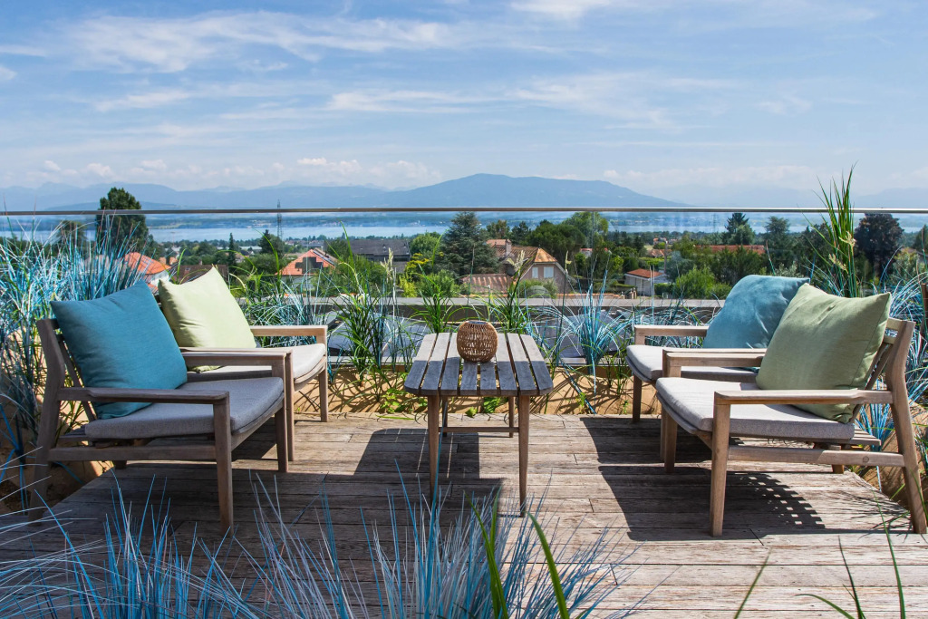 YOTEL Geneva Lake