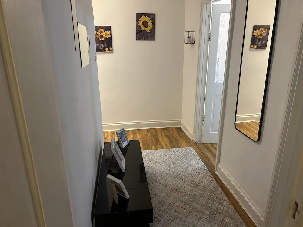 Private Family Flat Near Paddington and Royal Oak