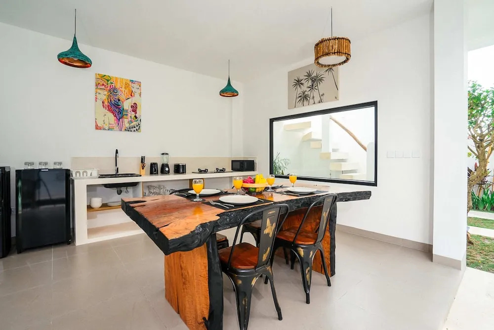 Villa Quiet