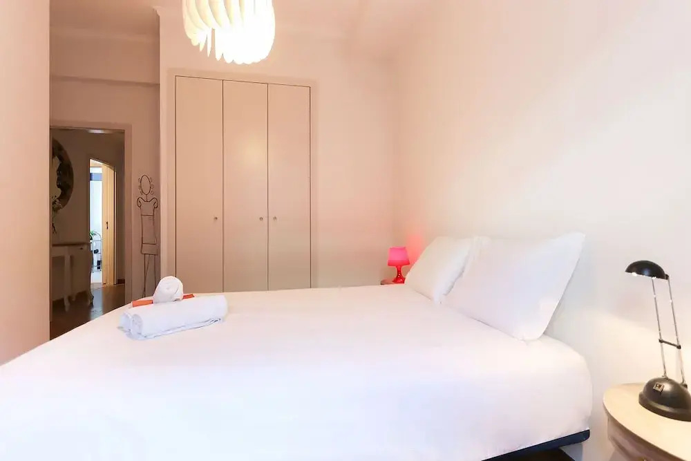 Rato Elegant By Homing