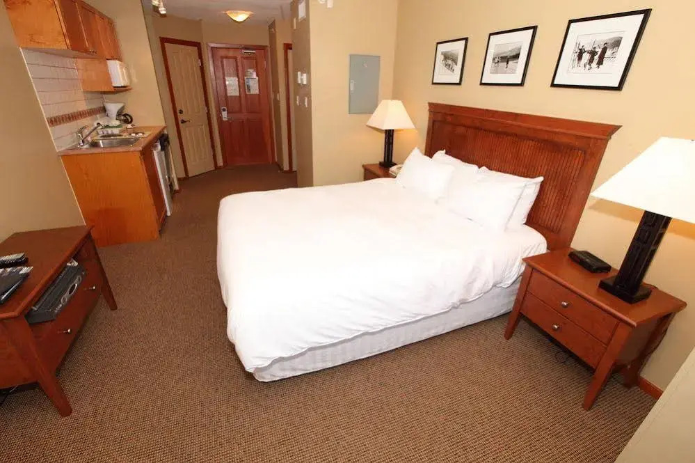 Whistler Cascade Lodge