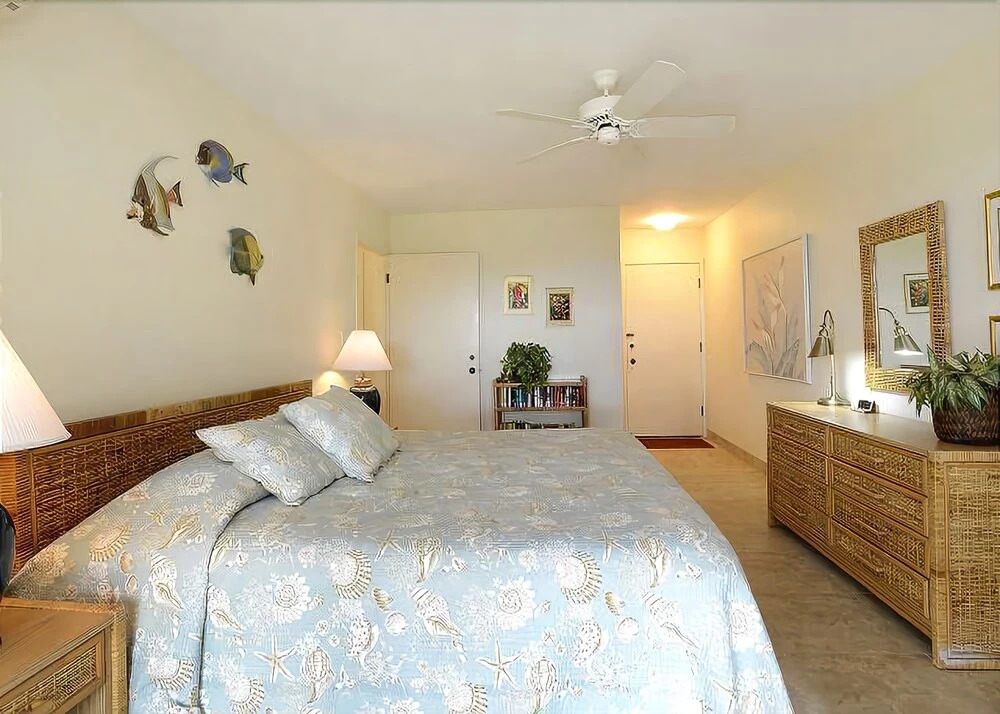 Wailea Ekahi 34B - One Bedroom Condo with Ocean View