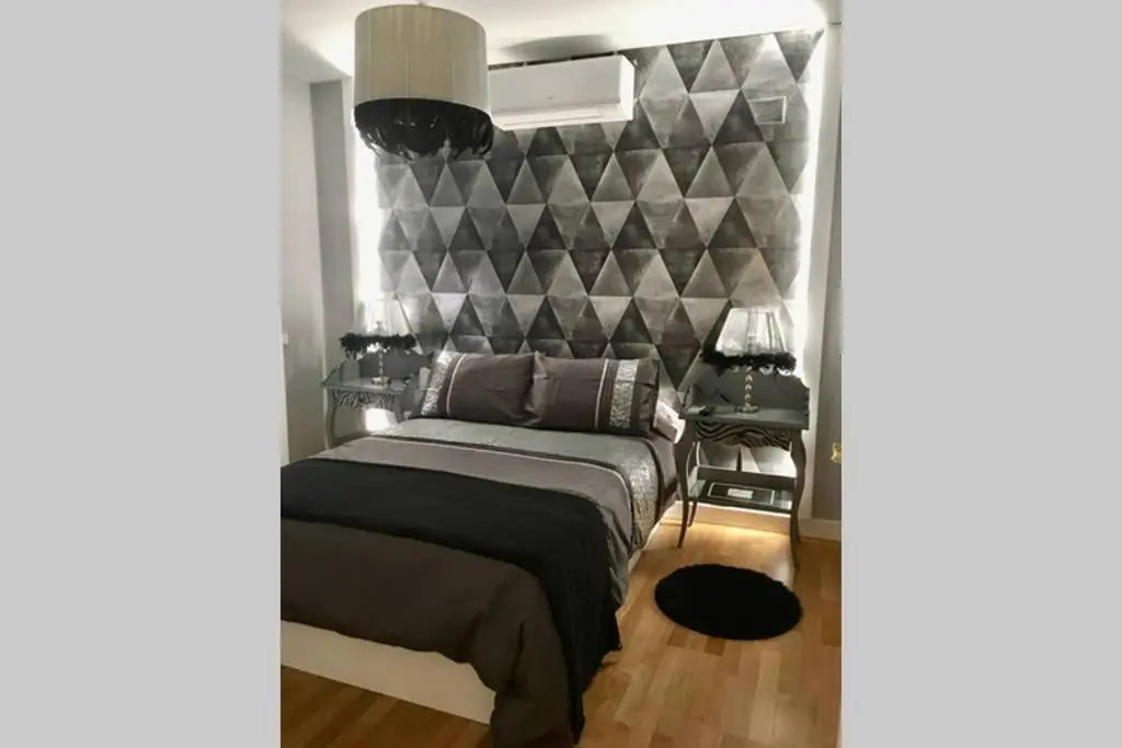 VIP ROOMS Toledo - PARKING GRATIS - 2 HABITACIONES