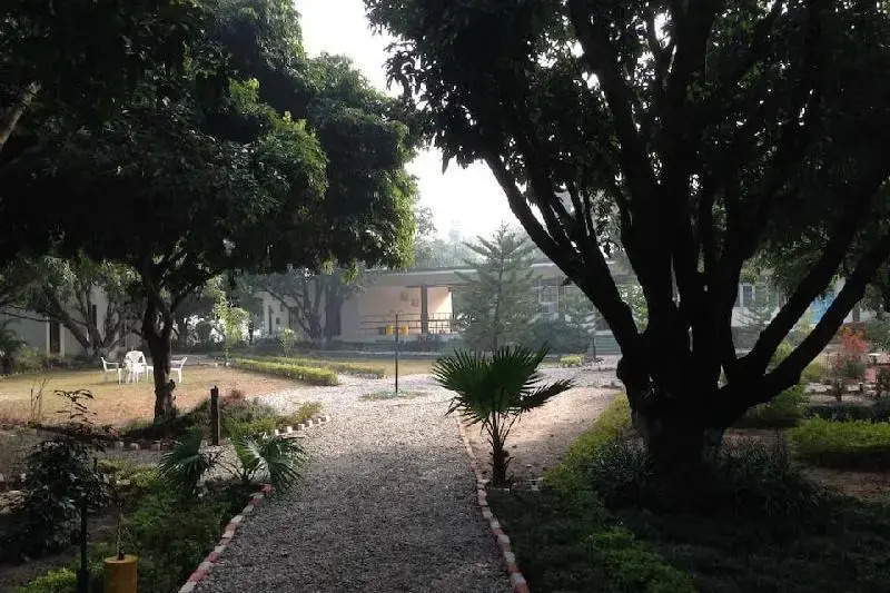 Kanwhizz Hum Tum Resort