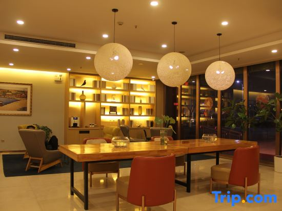 Lankao JT Hotel (Kaifeng Lankao High-Speed Railway Station)