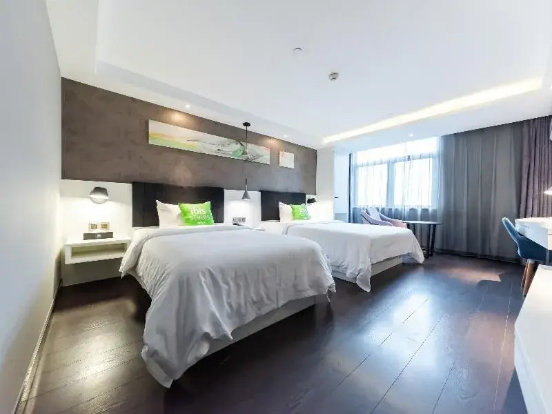 Yilong Anyun Hotel (Suzhou ShiQuan Road Nanmen Subway Station)