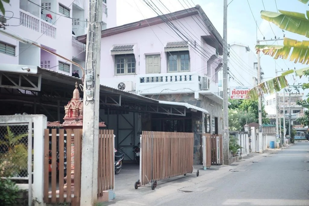 Thanya Mansion