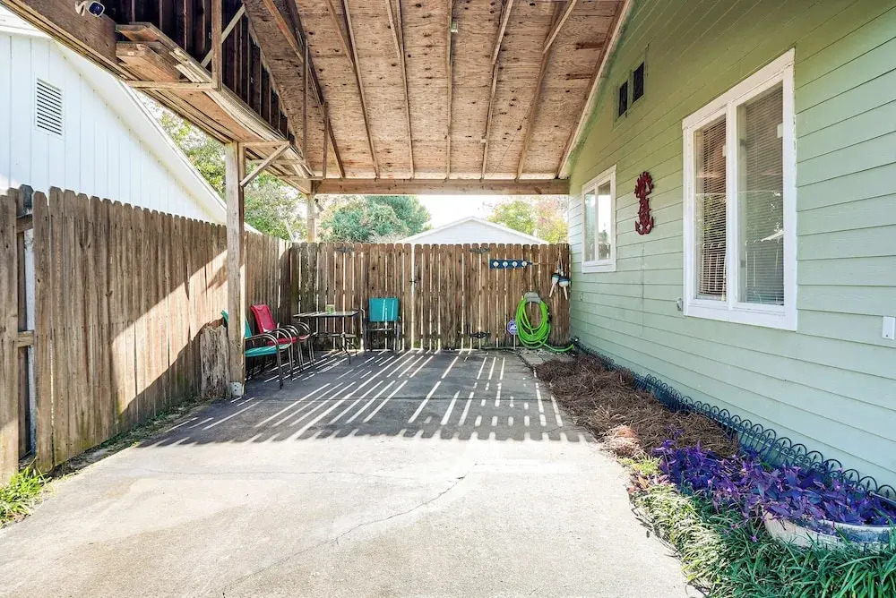 Cozy PCB Cottage ~ 1 Block to Beach!