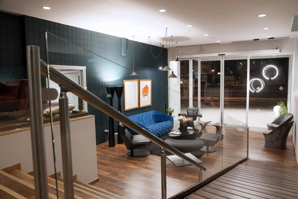 Athenaeum Smart Hotel