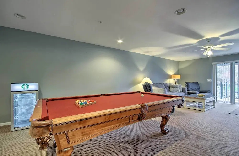 Lake-view Patio, Pool Table! Camdenton Family Unit