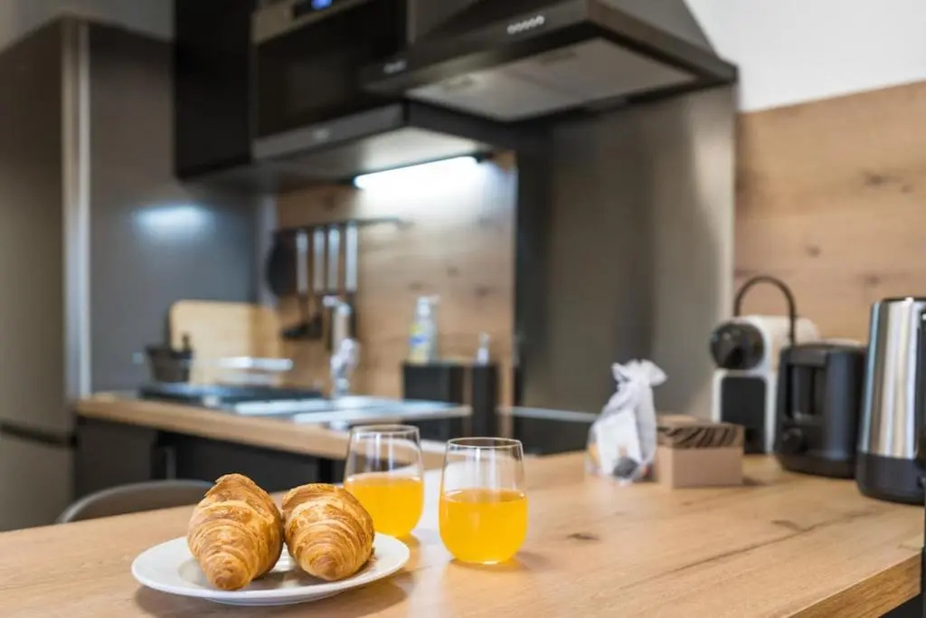Superbe appartement en vieille ville et à 5 min à pied du lac ! Parking gratuit