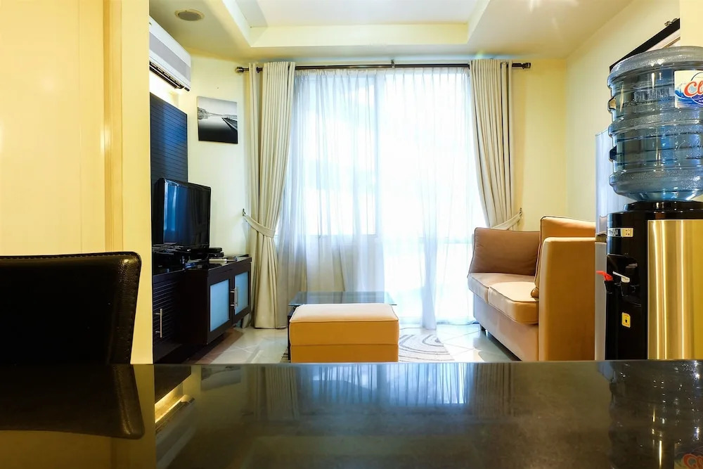 Exclusive 1 Bedroom Batavia Apartment by Travelio