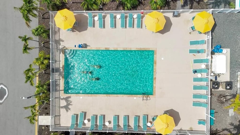 Sugarloaf Key RV Resort & Cottages