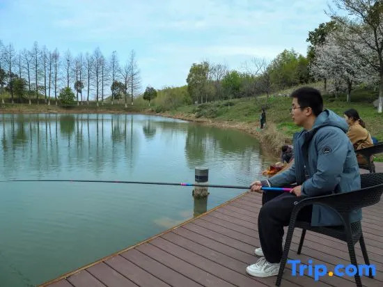 Grand New Century Nanshan Heyuan Hot Spring Resort