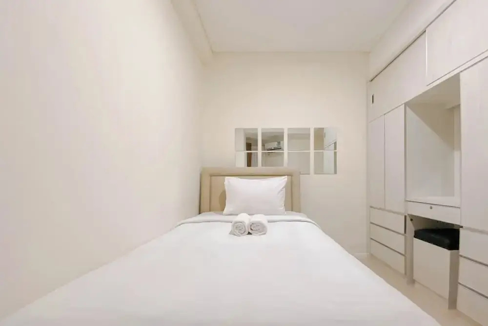 1BR Parahyangan Residences W Pool