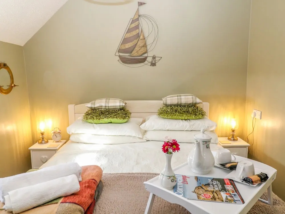 Little Bolt Hole