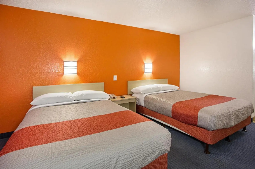 Motel 6 Baton Rouge Southeast