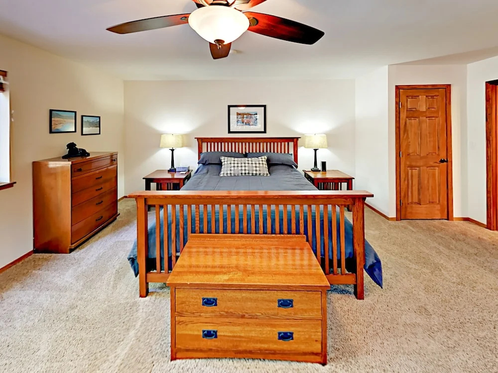 3br W/ Private Hot Tub! Near Golf & Ski Resorts 3 Bedroom Home