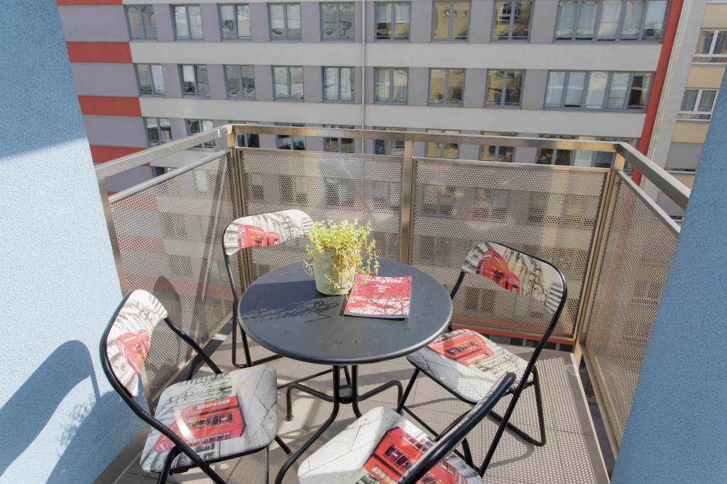 Cute and Sunny Studio in Zagreb With Balcony & Free Parking