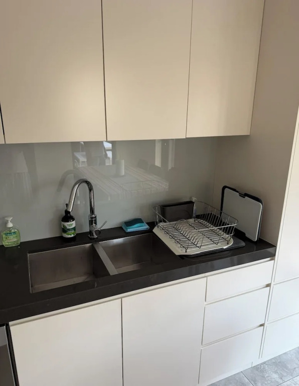 Manly 3 Bedroom Home - Upper Duplex
