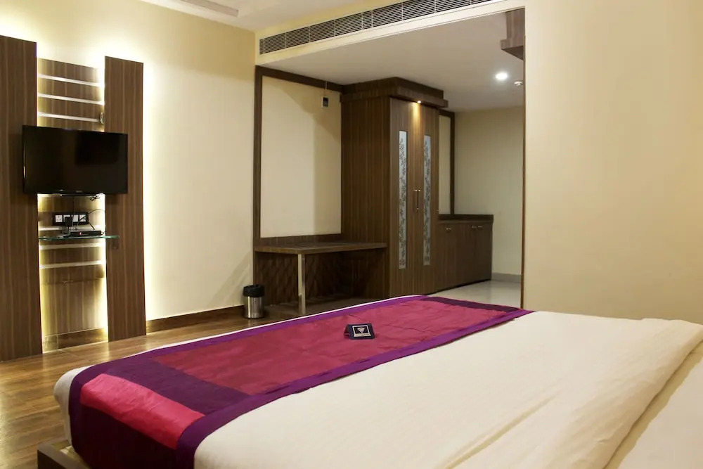 Capital O 4010 Puja Residency