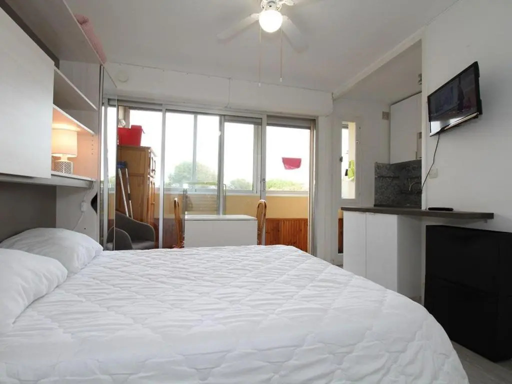 Appartement Balaruc-les-Bains, 1 pièce, 2 personnes - FR-1-553-110